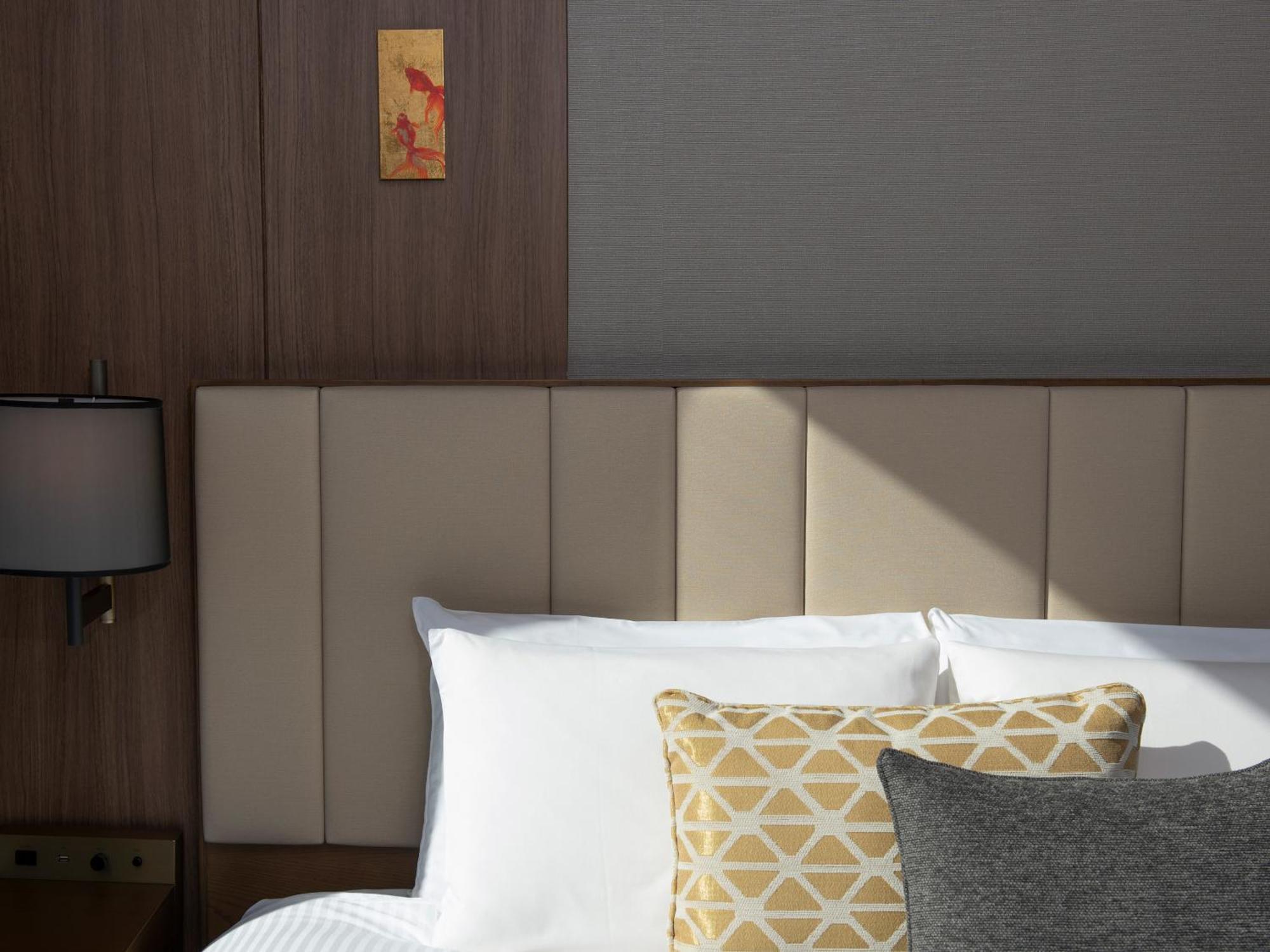 Mitsui Garden Hotel Roppongi Tokyo Premier Екстериор снимка A bedroom at the hotel